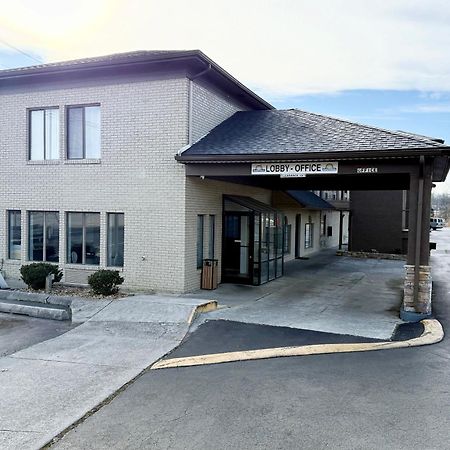 Days Inn By Wyndham Morristown Bagian luar foto